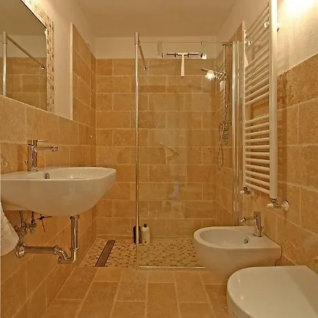 Pensjonat Casa Del Vescovo *